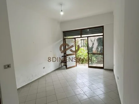 Tirane, shitet dyqan Kati 0, 22 m² 89.000 € (Qender)