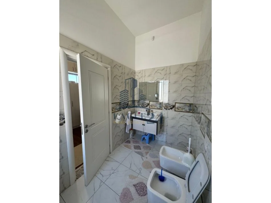 Tirane, shitet Vile 2 Katshe Kati 0, 236 m² (kamez)