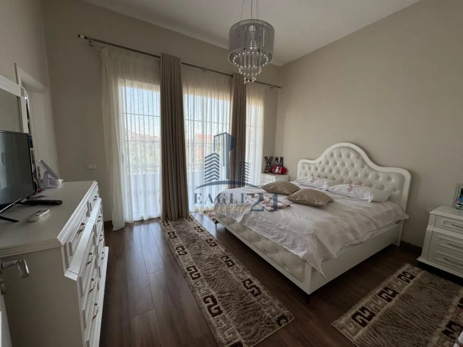 Tirane, shitet Vile 2 Katshe Kati 0, 236 m² (kamez)