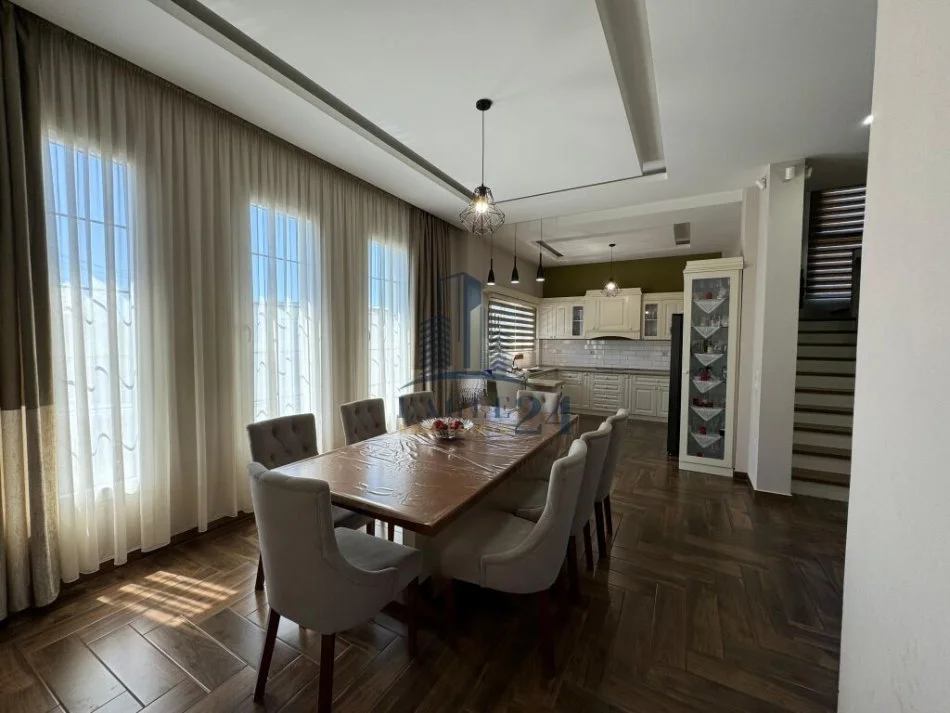 Tirane, shitet Vile 2 Katshe Kati 0, 236 m² (kamez)