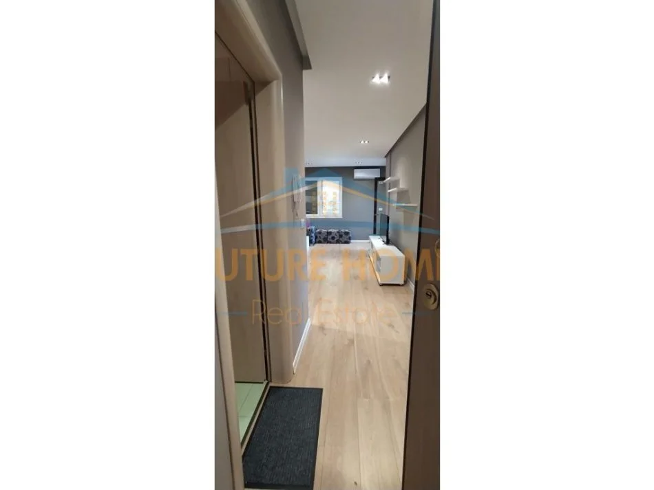 Durres, jepet me qera apartament 1+1 Kati 3, 450 € 