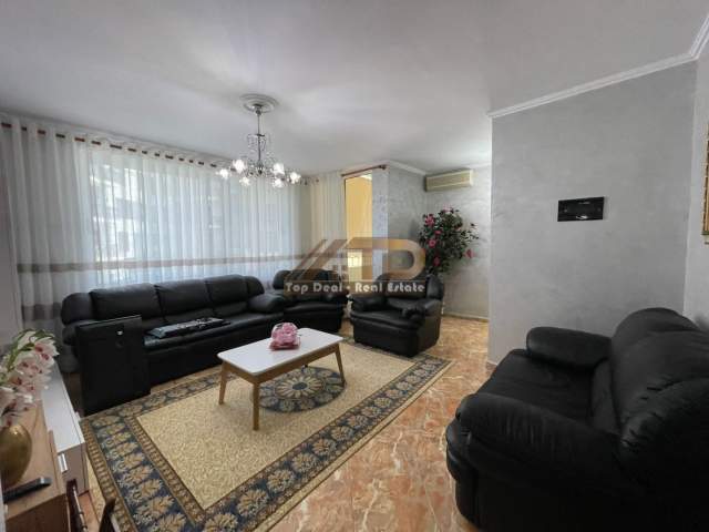 Tirane, jepet me qera apartament 1+1+BLK Kati 3, 70 m² 600 Euro (Rruga e Kosovareve)