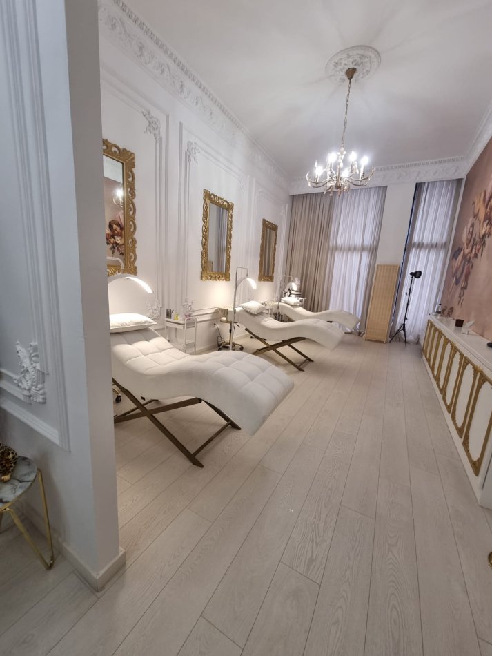 Tirane, shes Biznes në shitje (Qendër Estetike) në shitje, Garden Building 10.000 €