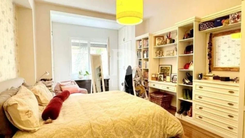 Tirane, jepet me qera apartament 1+1+Aneks+Ballkon Kati 1, 80 m² 550 € (Rruga Bardhyl)