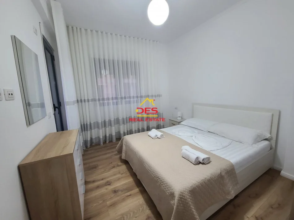 Vlore, shitet apartament 1+1+Ballkon Kati 9, 86 m² 160.000 € (Rruga Murat Tërbaçi)
