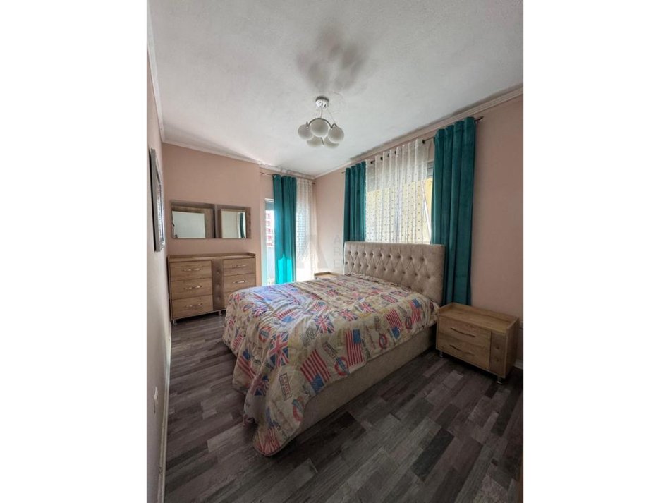 Tirane, shitet apartament 2+1 Kati 4, 88 m² 139.000 € (Yzberisht)