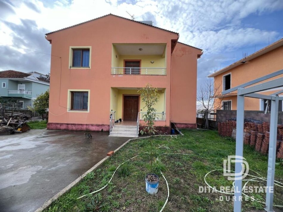 Durres, shitet Vile 5+1+Aneks+Ballkon Kati 2, 1.000 m² 140.000 € (Xhafzotaj)