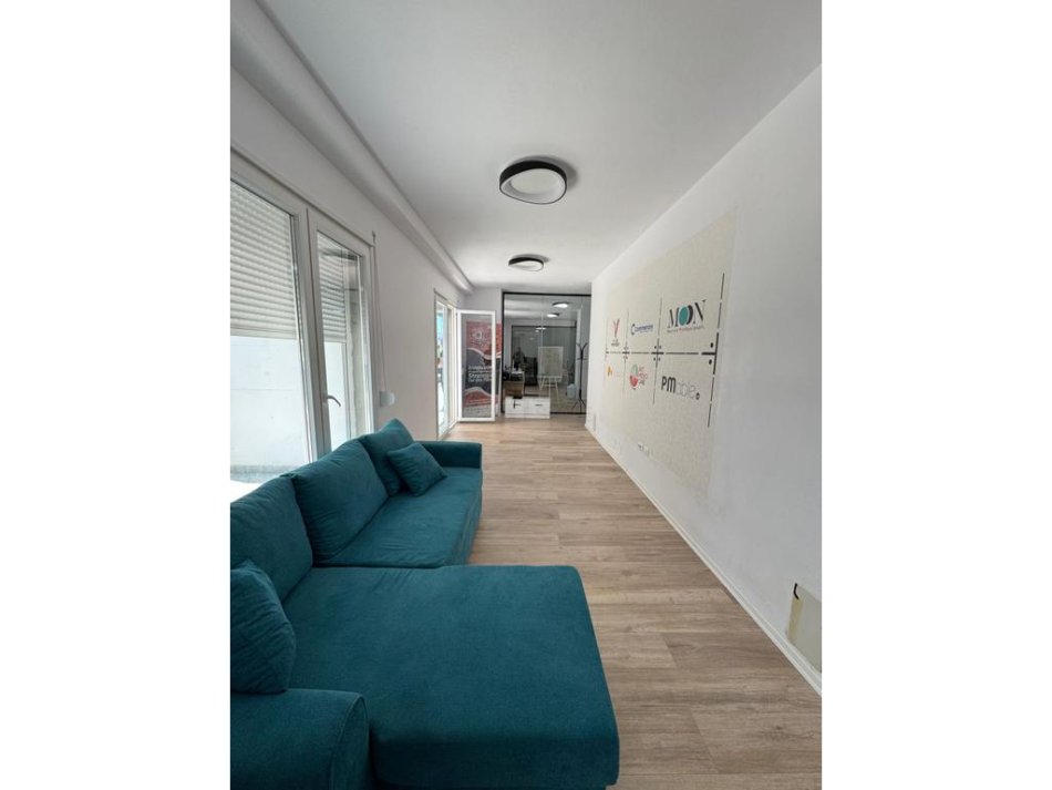 Tirane, jepet me qera apartament 3+1 , 200 m² 600 € 