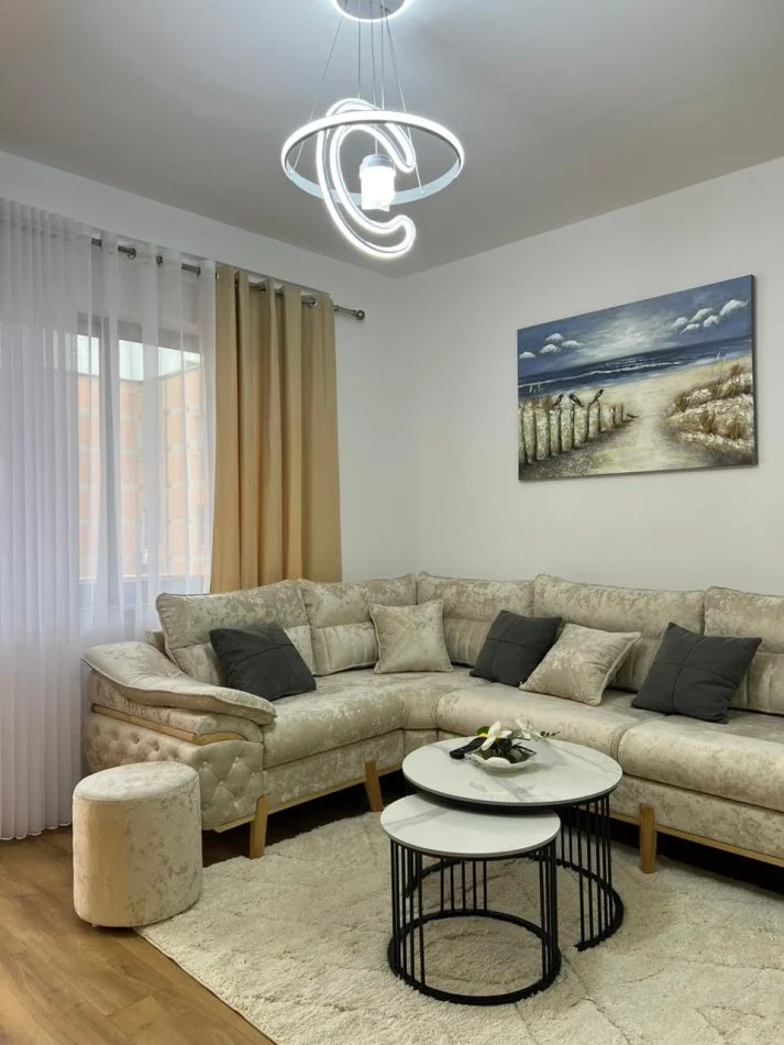 Tirane, shitet apartament 2+1 Kati 8, 94 m² 157.000 € (teodor keko)
