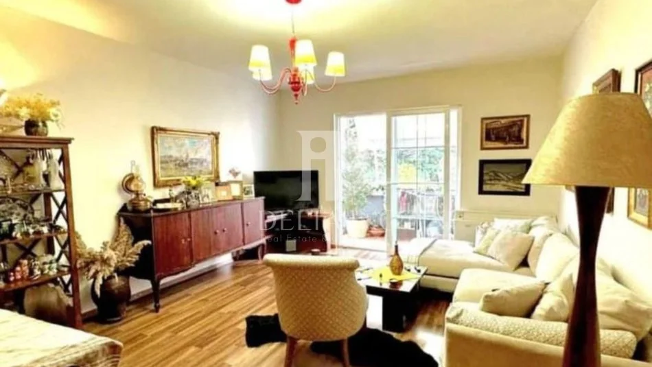 Tirane, jepet me qera apartament 1+1+Aneks+Ballkon Kati 1, 80 m² 550 € (Rruga Bardhyl)