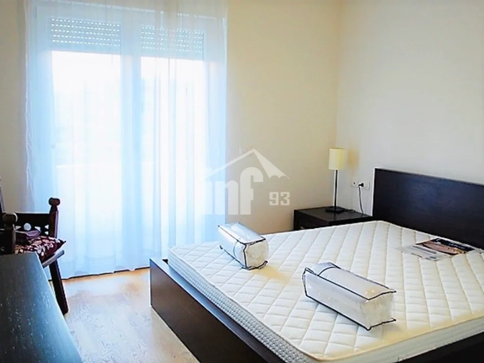 Tirane, jepet me qera apartament 3+1 Kati 3, 164 m² 1.500 € (NË KOMPLEKSIN REZIDENCIAL "TOUCH OF SUN")