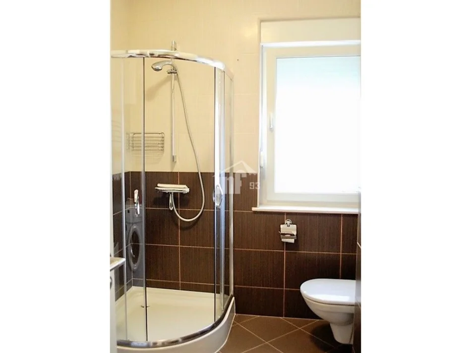 Tirane, jepet me qera apartament 3+1 Kati 3, 164 m² 1.500 € (NË KOMPLEKSIN REZIDENCIAL "TOUCH OF SUN")
