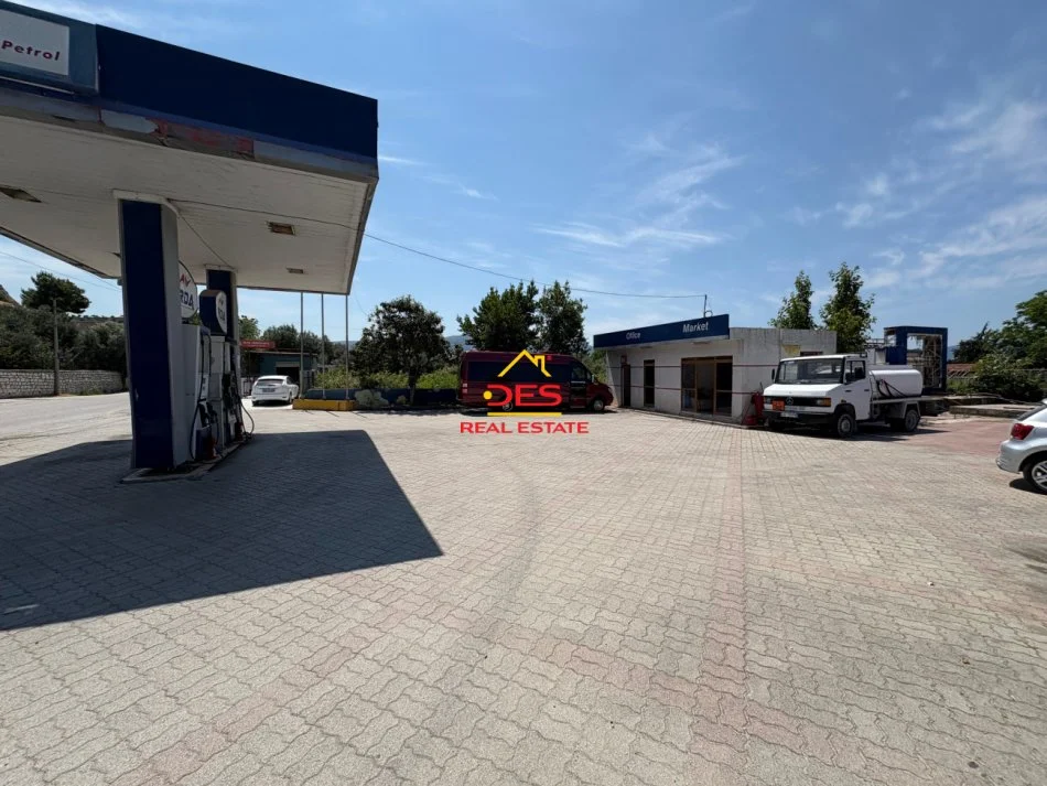 Vlore, shitet ambjent biznesi Kati 0, 646 m² 400.000 € (Rruga Demokracia)