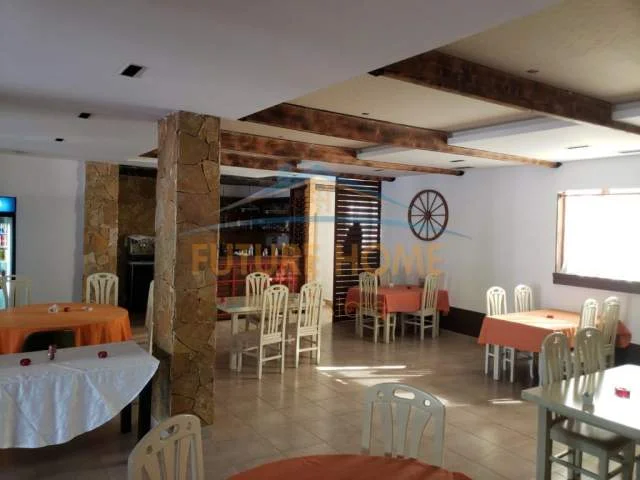 Tirane, jap me qera ambjent biznesi Kati 0, 1.080 m² 2500 Euro (Rruga e Xibrakeve)