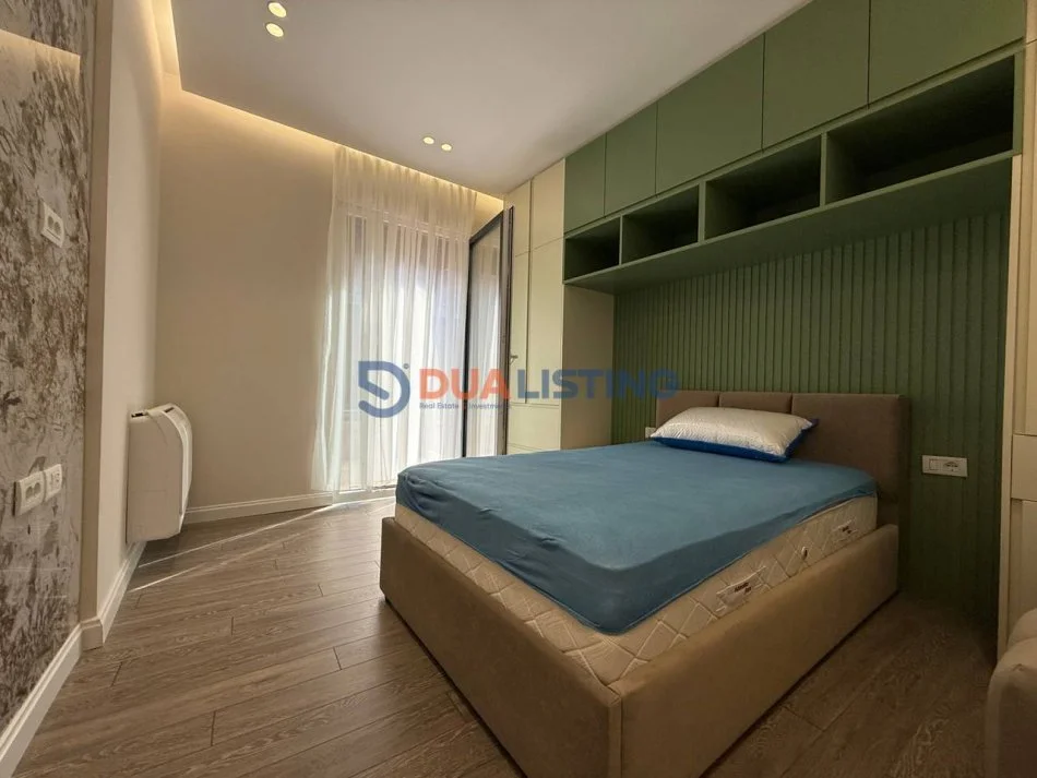 Tirane, jepet me qera apartament 2+1 , 100 m² 1.200 € (Teg)