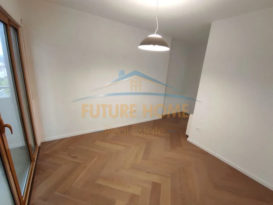 Tirane, jepet me qera zyre Kati 10, 110 m² 1.400 € (RRUGA DONIKA KASTRIOTI)