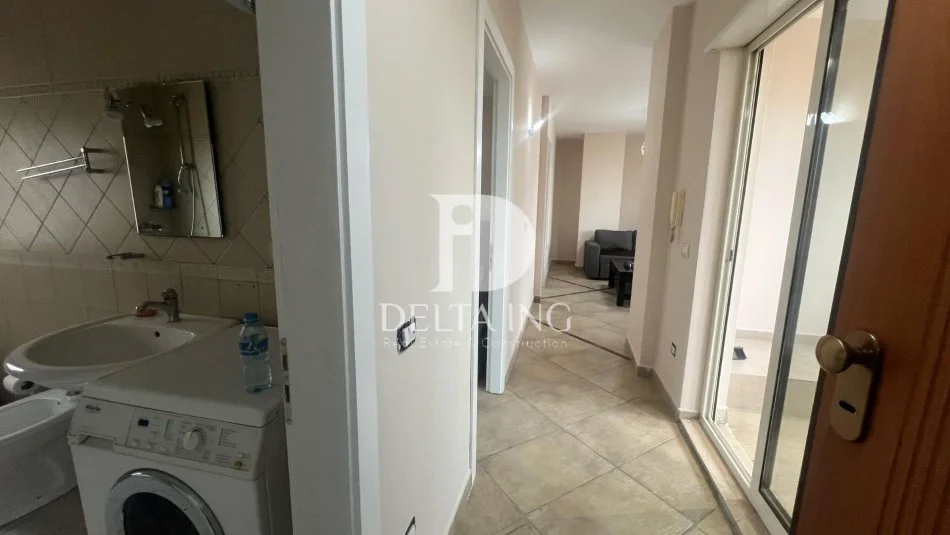 Tirane, jepet me qera apartament 2+1 Kati 7, 90 m² 650 € (Rruga Fortuzi)