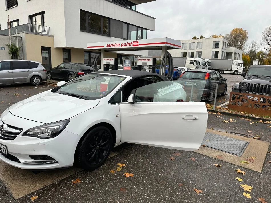Shitet OPEL CASCADA Benzin, Manual 8.500 €