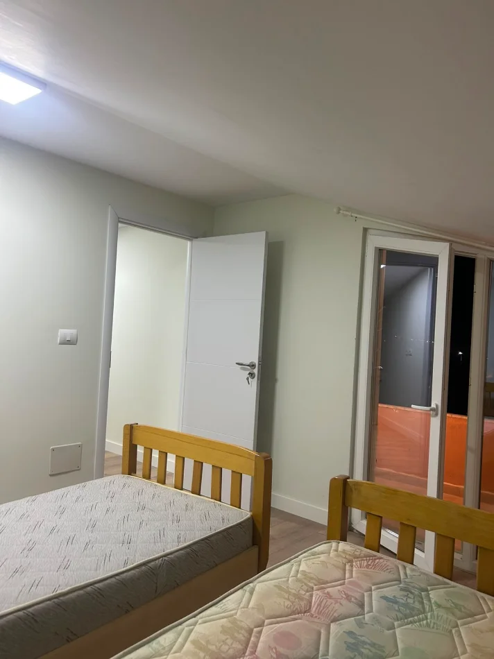 Tirane, jepet me qera apartament 2+1 Kati 3, 100 m² 450 € (Perballe UET ne Porcelan)