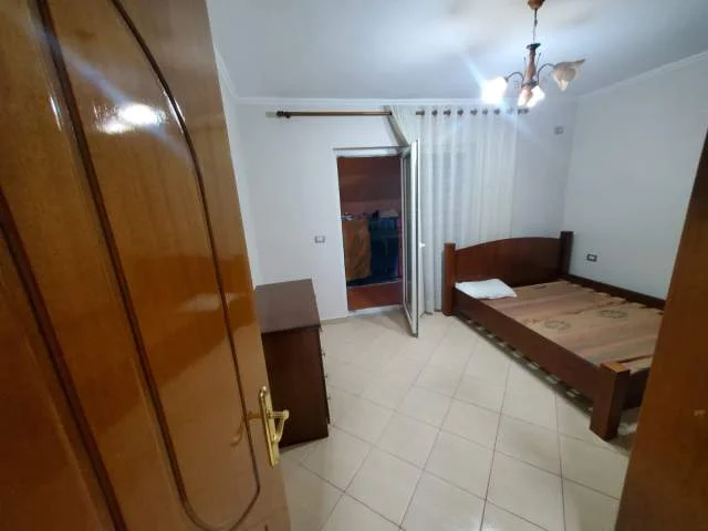 Tirane, ofert apartament Kati 5, 70 m² 500 Euro (21 Dhjetori)