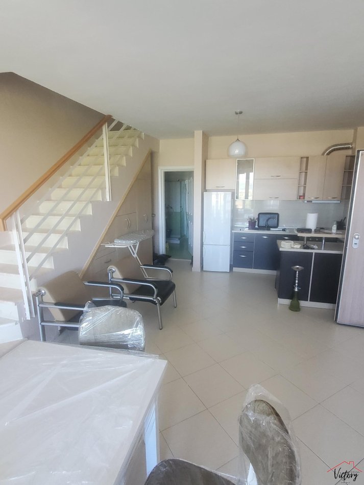 Tirane, shitet apartament duplex 3+1 Kati 2, 135 m² 300.000 € 