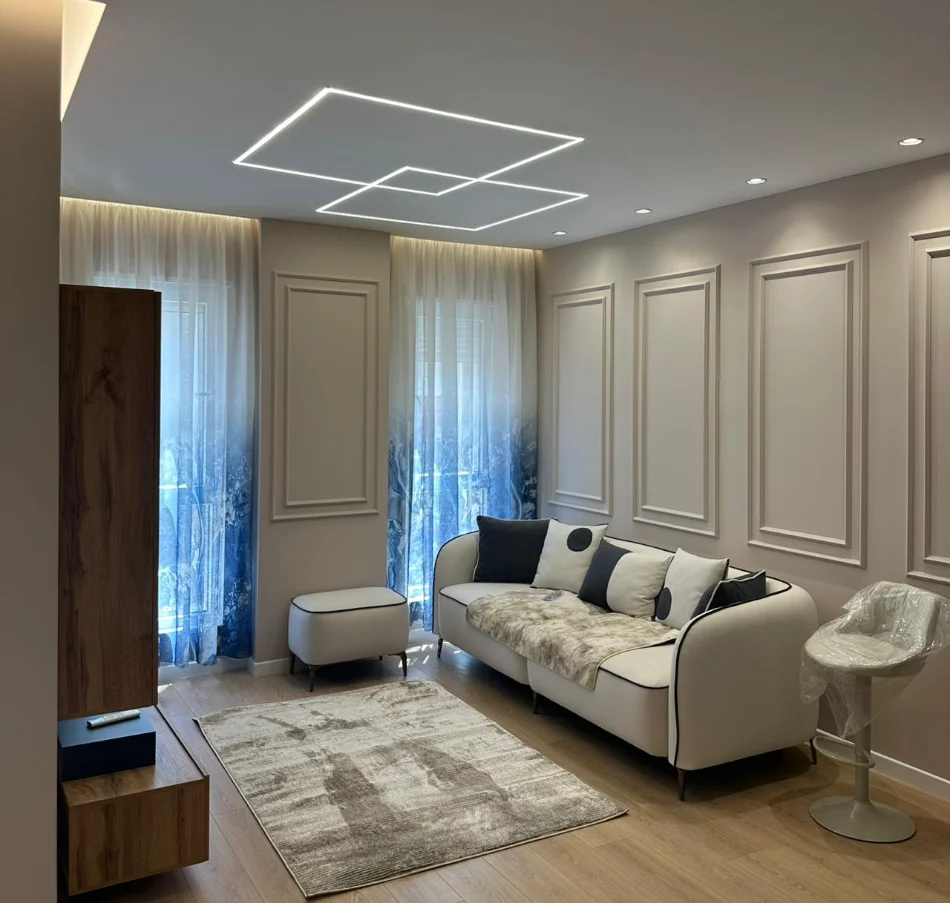 Tirane, jepet me qera apartament 1+1 Kati 4, 70 m² 430 € (Qtu , Univers City)