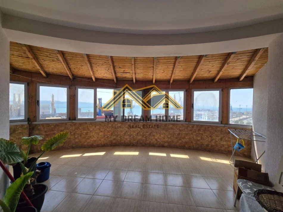 Durres, shitet apartament 2+1+Ballkon Kati 4, 135 m² (RRUGA E RE E PORTIT)