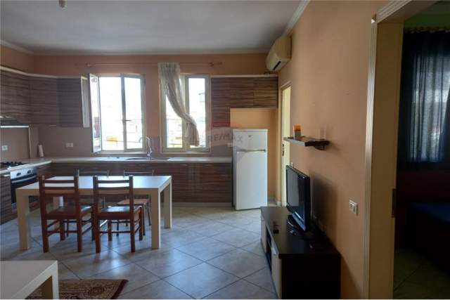 Tirane, jepet me qera apartament 2+1+BLK 105 m² 38.000 Leke (Selite)