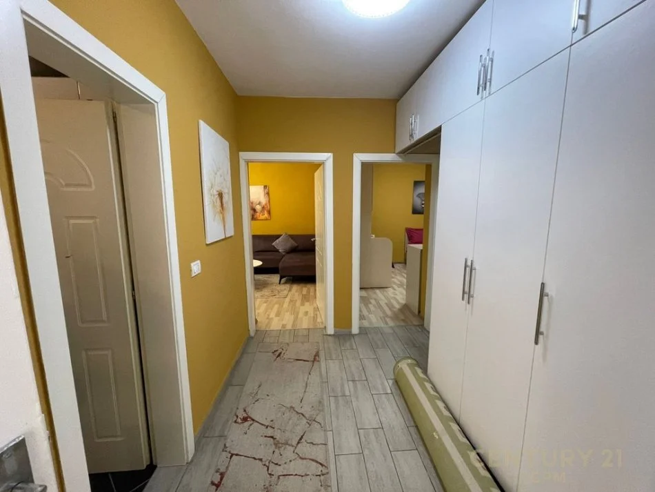 Tirane, jepet me qera apartament 1+1+Ballkon Kati 1, 58 m² 450 € (Ali Demi)