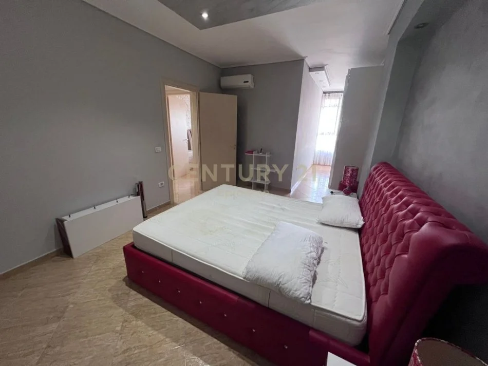 Durres, jepet me qera apartament+verande | Penthouse 2+1 Kati 5, 100 m² 500 € (durres)