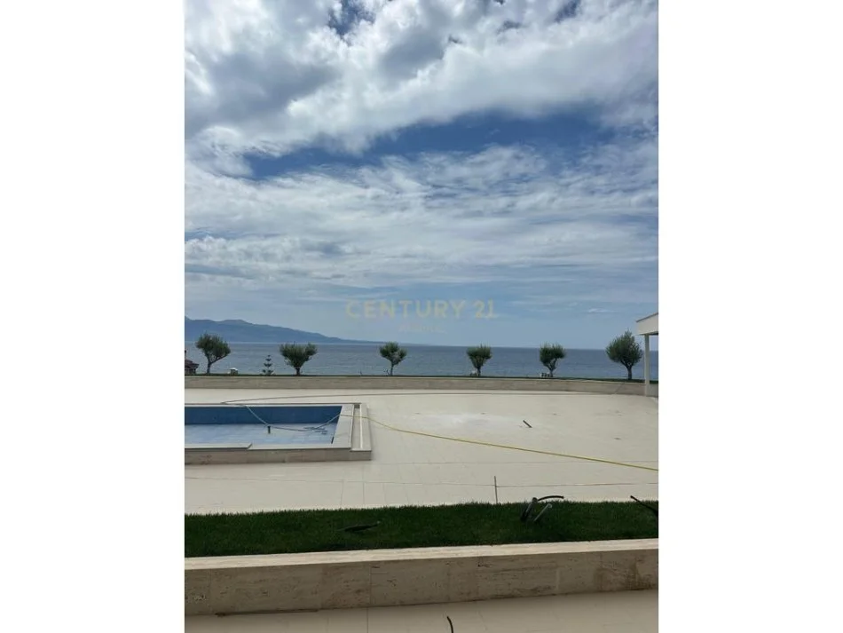 Tirane, shes apartament 2+1 Kati 1, 89 m² 223.475 € (sarande)