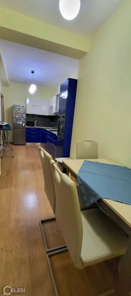 Tirane, jepet me qera apartament 2+1+Aneks+Ballkon Kati 2, 91 m² 900 € (BLLOKU)