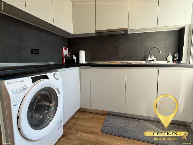 Tirane, shitet apartament 1+1+Aneks+Ballkon Kati 11, 70 m² (Komuna e Parisit)