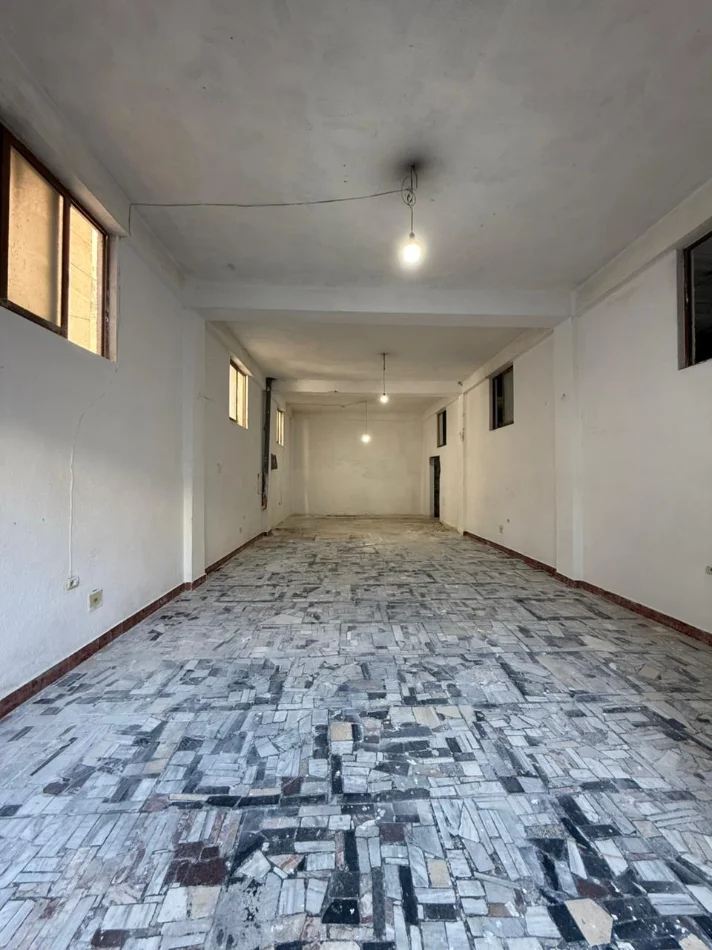 Tirane, jepet me qera , 120 m² 550 € 