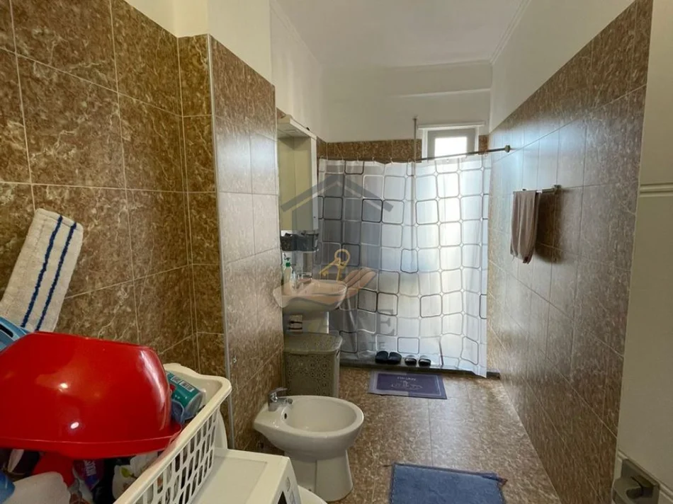 Durres, shitet apartament 2+1 Kati 5, 97 m² 213.400 € (Qender)