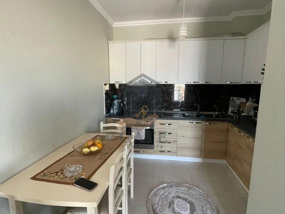 Durres, shitet apartament 2+1 Kati 5, 97 m² 213.400 € (Qender)