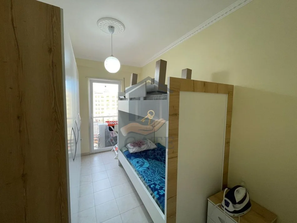 Durres, shitet apartament 2+1 Kati 5, 97 m² 213.400 € (Qender)