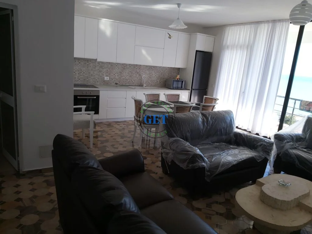 Jepet me qira apartament 2+1 tek Vila e Zogut,Durres