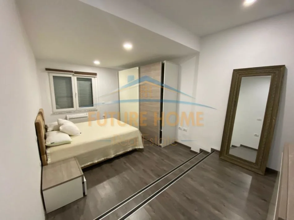 Qera, Apartament 2+1+2, ne Currila, Durres