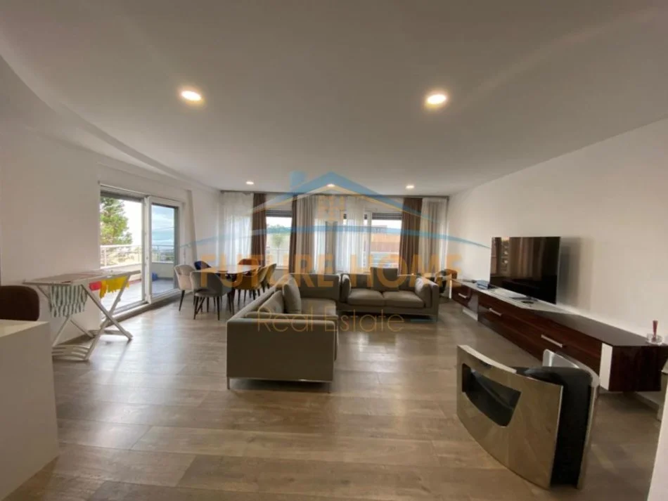 Qera, Apartament 2+1+2, ne Currila, Durres