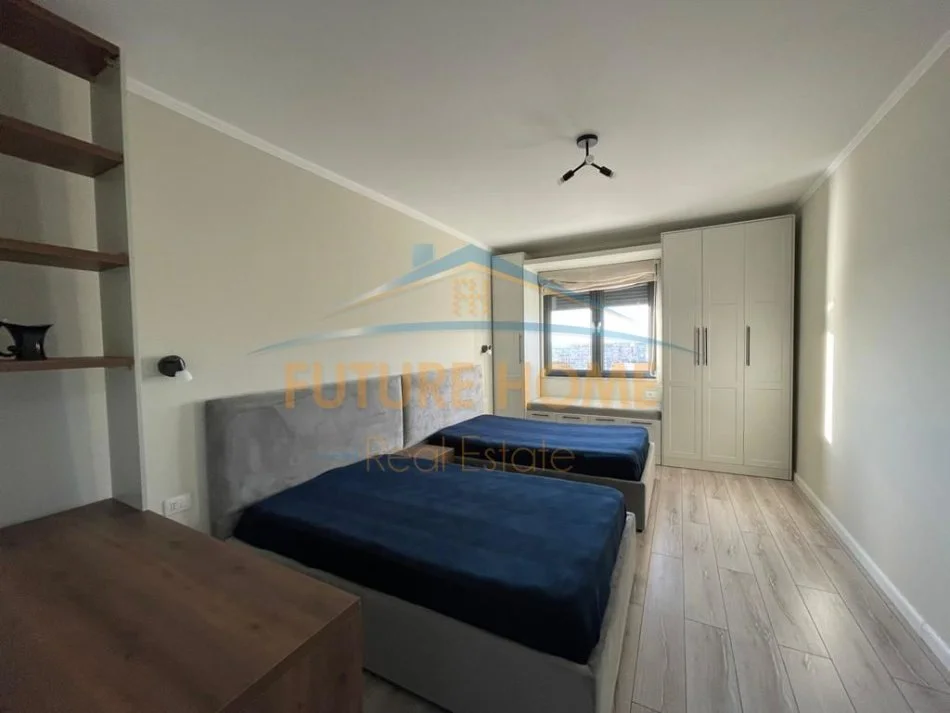 Durres, jepet me qera apartament 2+1+Ballkon Kati 11, 1.200 € (Vollga, Durres)