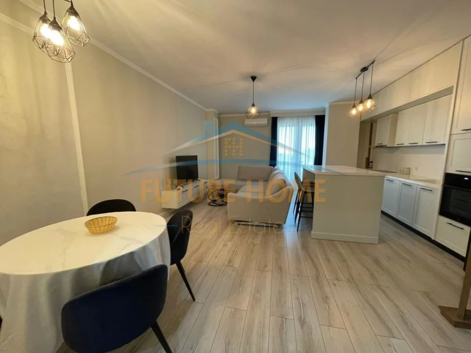 Durres, jepet me qera apartament 2+1+Ballkon Kati 11, 1.200 € (Vollga, Durres)