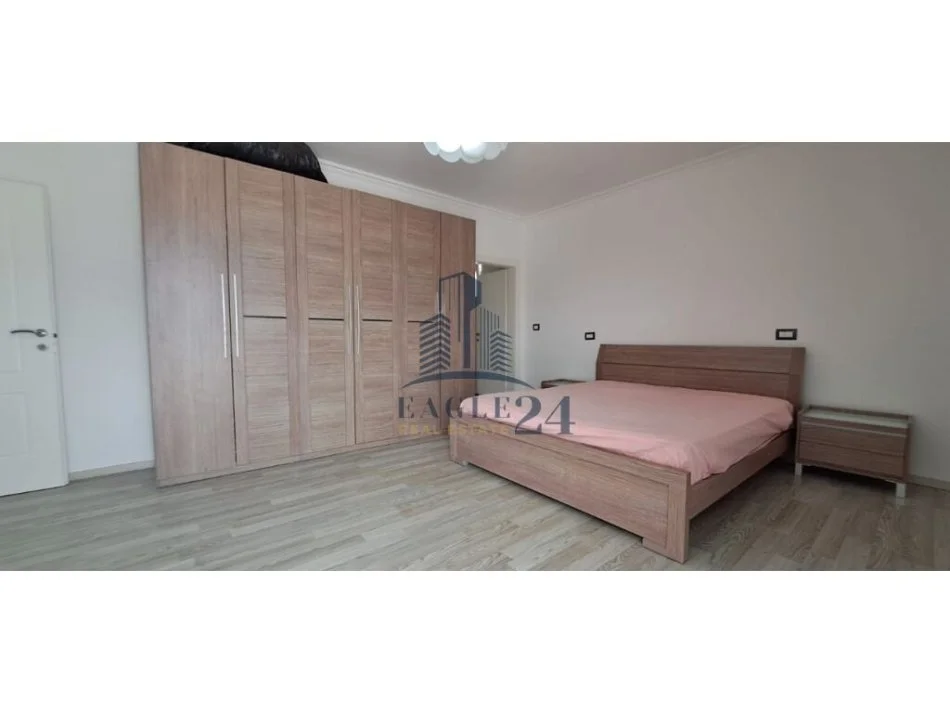Tirane, shitet apartament 3+1+Aneks+Ballkon Kati 10, 294 m² (selvia)