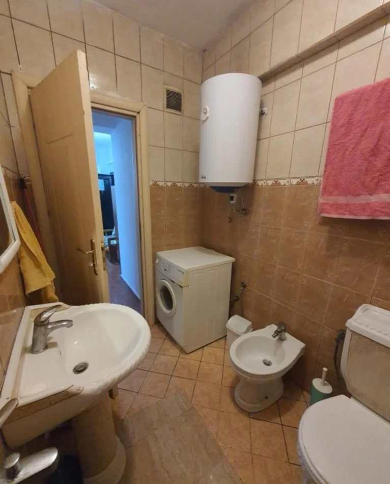 Tirane, jepet me qera apartament 2+1 Kati 4, 48.000 € (Prane Globe)