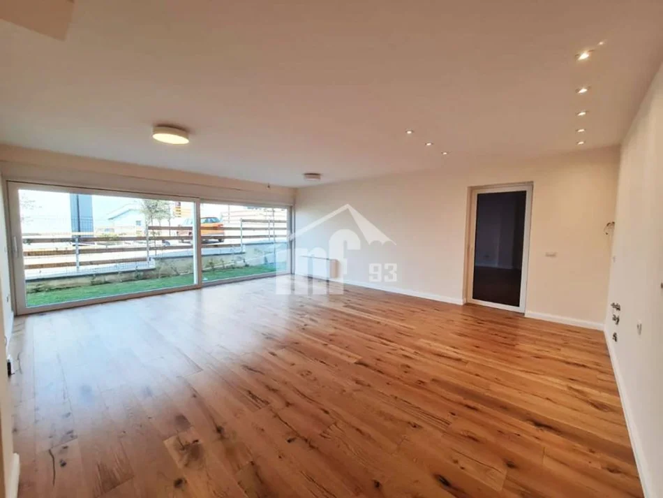 Tirane, jepet me qera Vile 3 Katshe , 480 m² 5.000 € ("LONG HILLS" REZIDENCE)