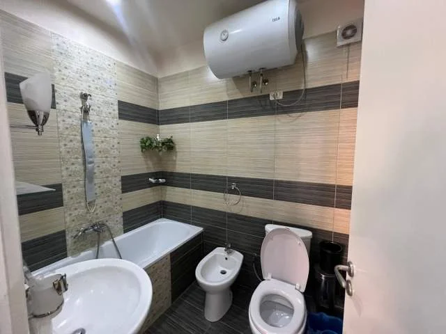 Tirane, shitet apartament 2+1+BLK Kati 7, 126 m² 160.000 Euro (rruga endri keko)