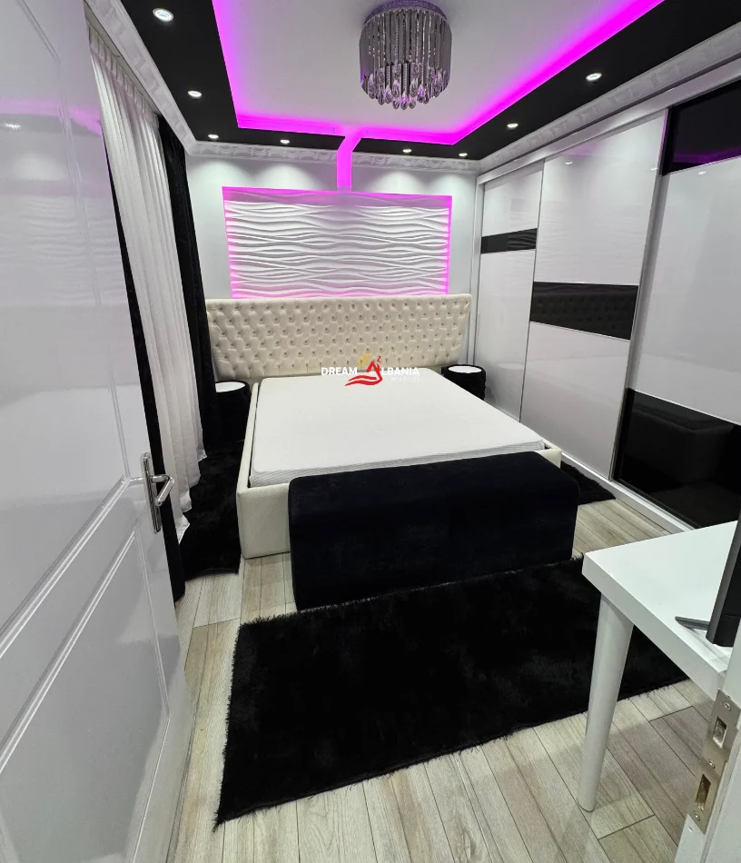 Tirane, shitet apartament 2+1+Ballkon Kati 5, 90 m² 165.000 € (Fresk)