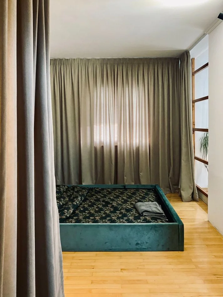 Tirane, jepet me qera Vile 4+1 Kati 3, 180 m² 1.200 € (Rruga Hermann Gmeiner)