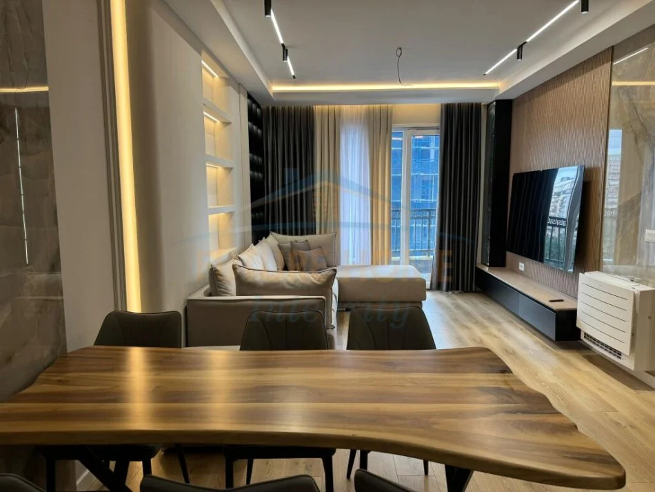 Tirane, jepet me qera 2+1+Ballkon Kati 5, 107 m² 750 € (Don Bosko)