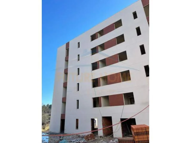 Tirane, shes apartament 3+1 Kati 6, 175 m² 264.000 Euro (Kodra e Diellit)